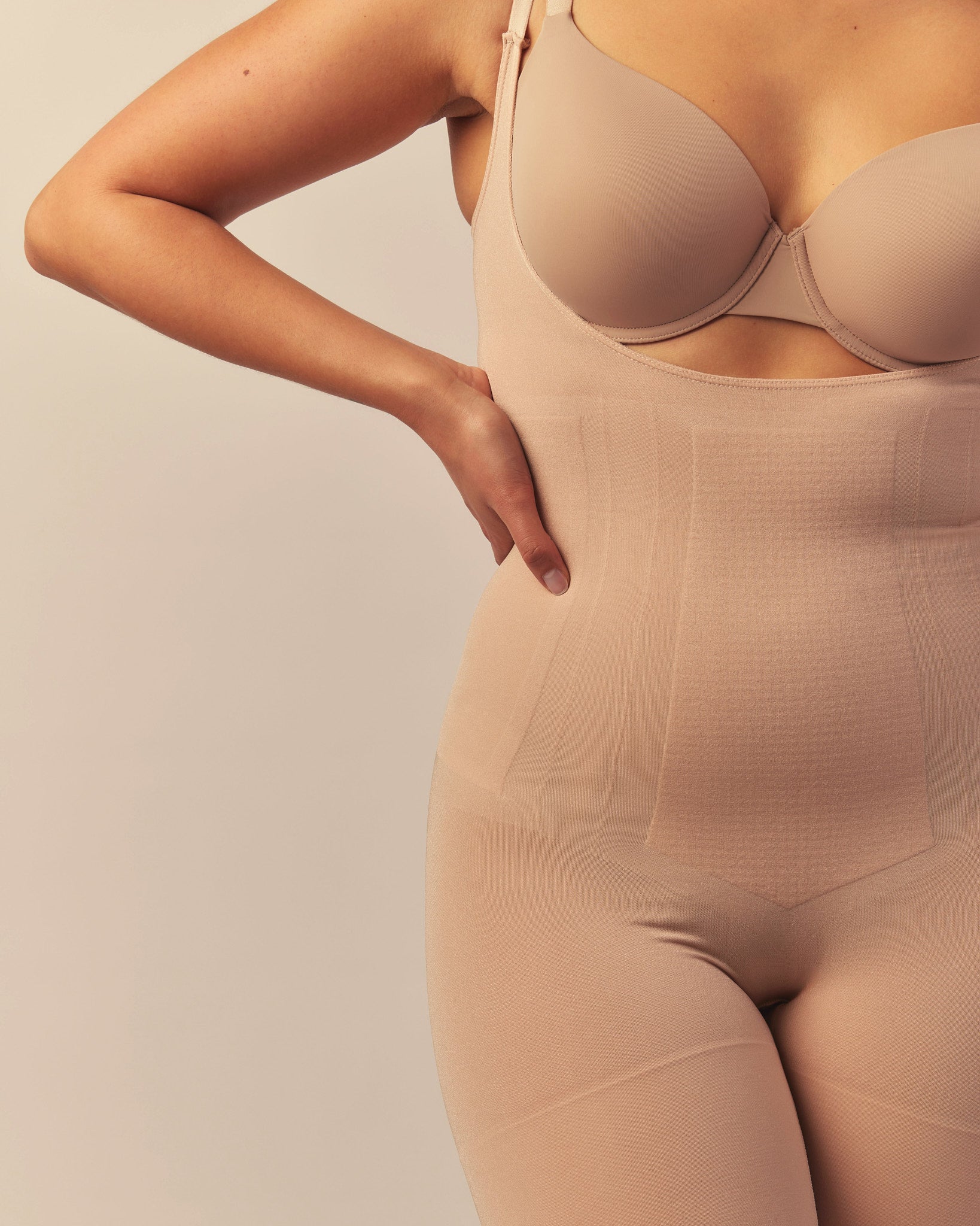 the innovation open bust body - vanilla